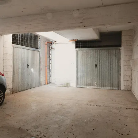 Maison Mirabile With Garage